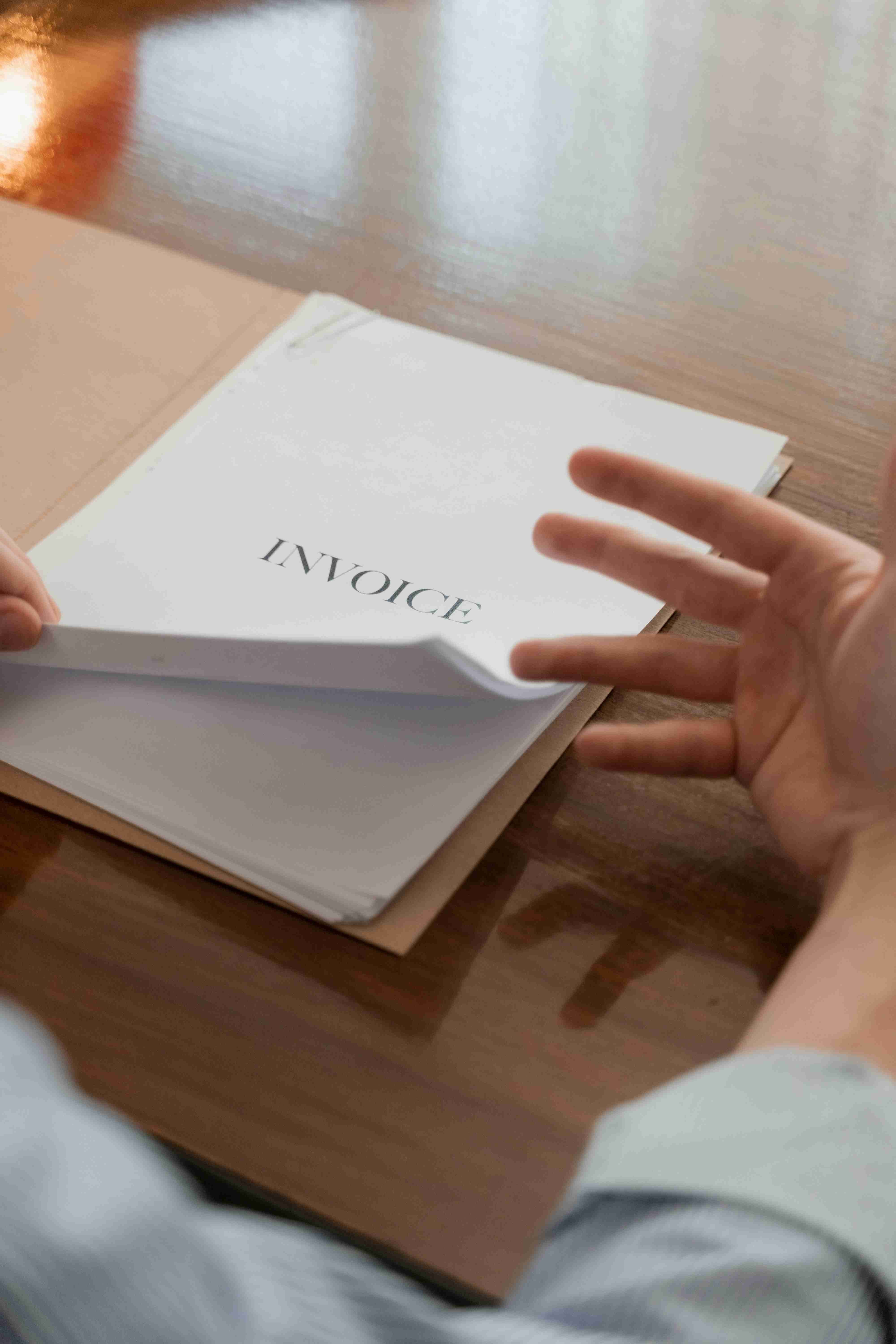 The Best Contractor Invoice App to Get Paid Faster and Look Professional